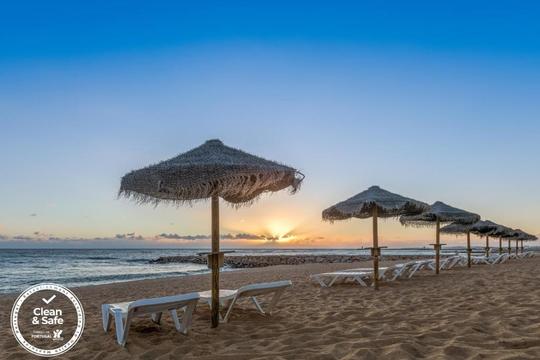 Dom José Beach Hotel