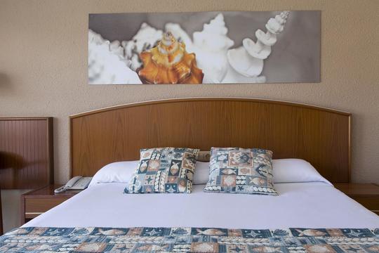 GHT Hotel Oasis Park & Spa